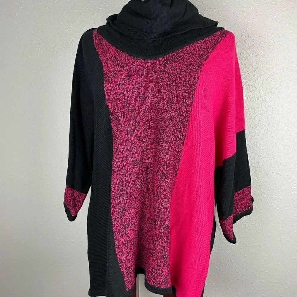 NWT Passports Womens Turtleneck Black and Pink 3/4 Sleeve Sweater Size M (8/10)